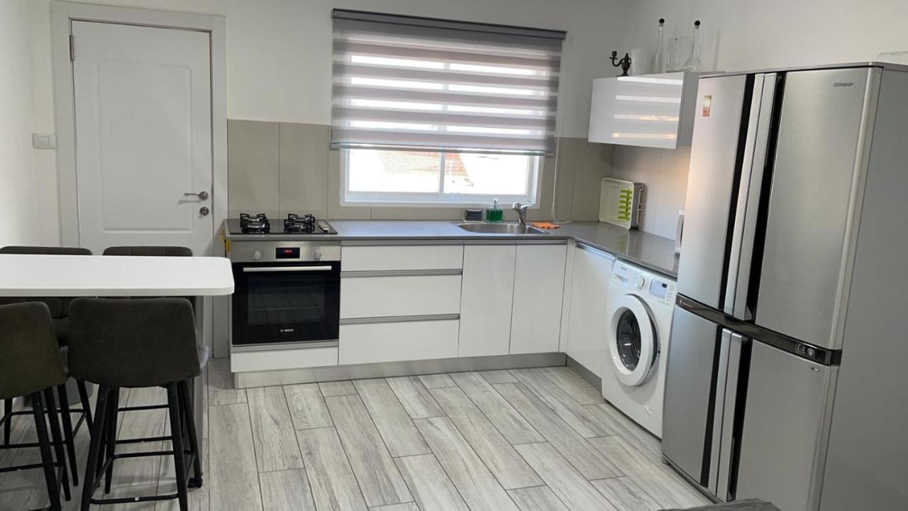 Appartamento לופית 10לימור Eilat Esterno foto